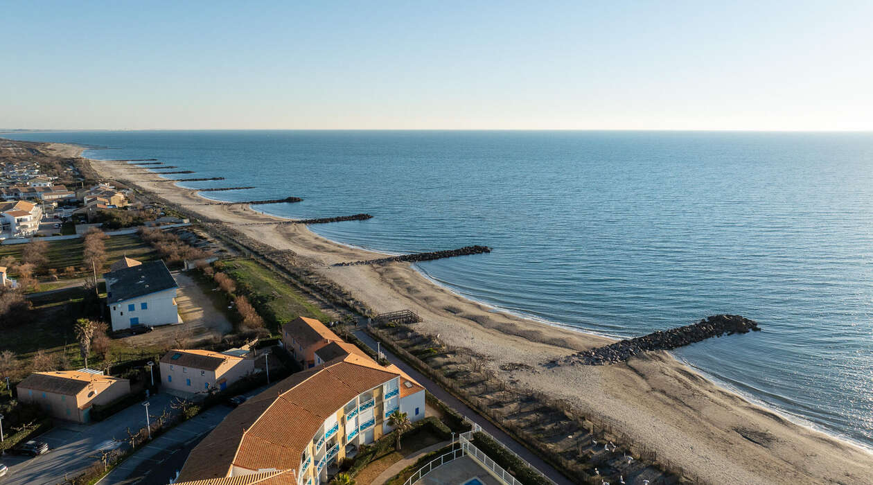 21347 225 Frontignan plage drone